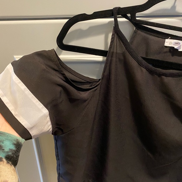 BCBG top - Picture 4 of 5